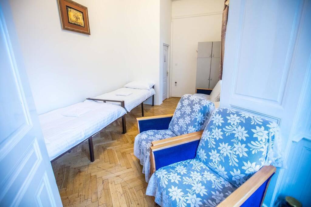 Center Apartment 5 Private Room For 19 People Budapest Extérieur photo