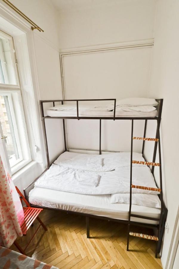 Center Apartment 5 Private Room For 19 People Budapest Extérieur photo