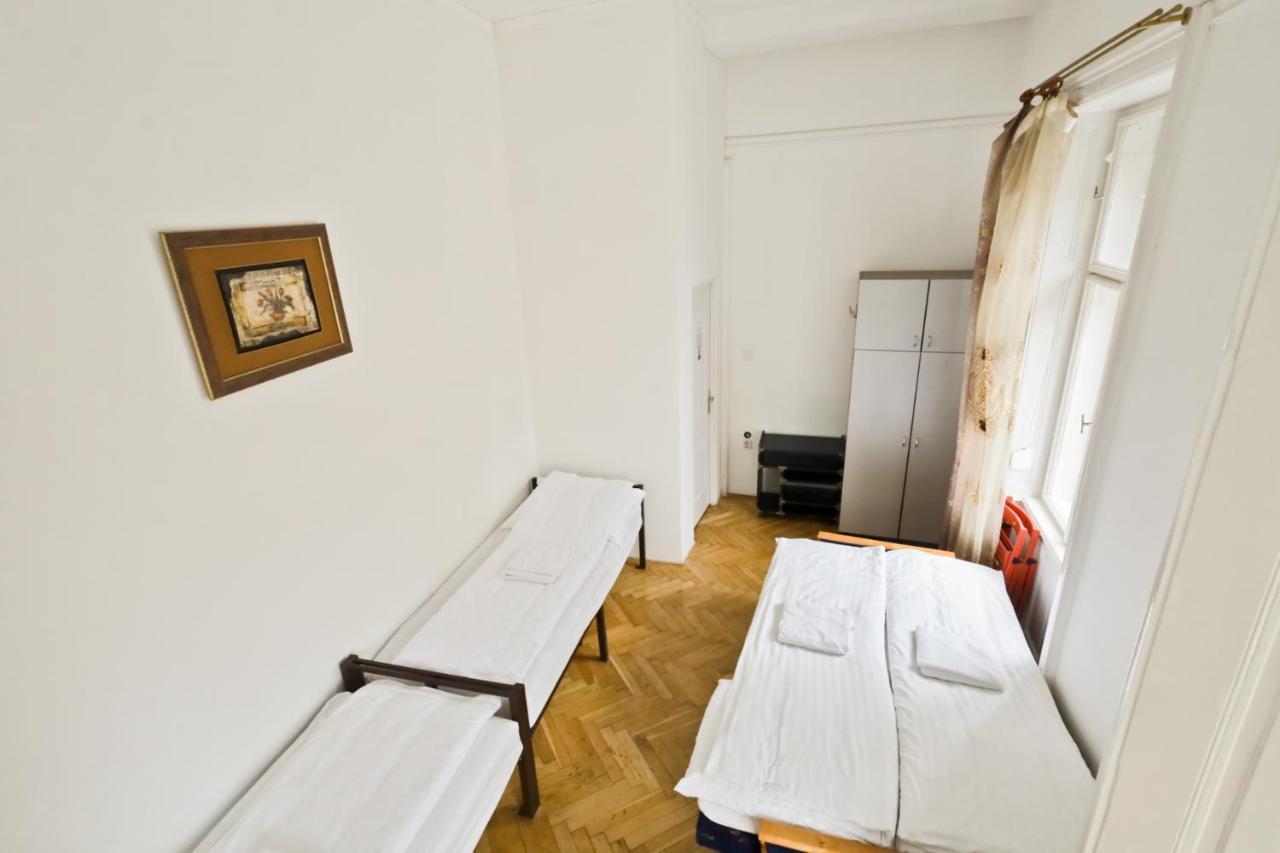Center Apartment 5 Private Room For 19 People Budapest Extérieur photo