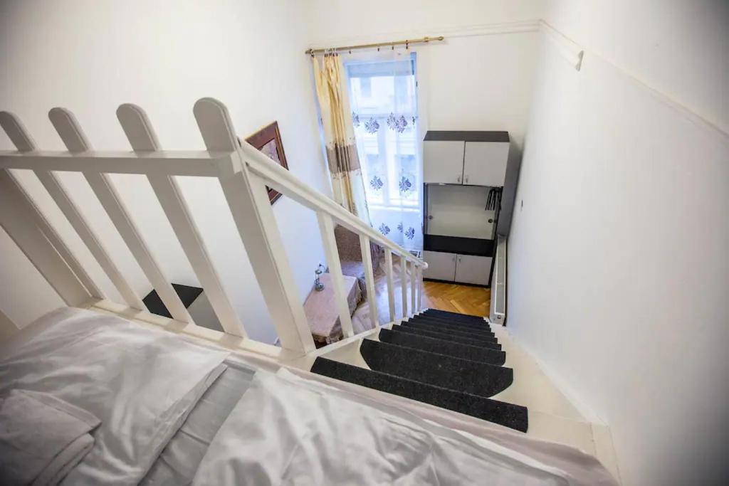 Center Apartment 5 Private Room For 19 People Budapest Extérieur photo
